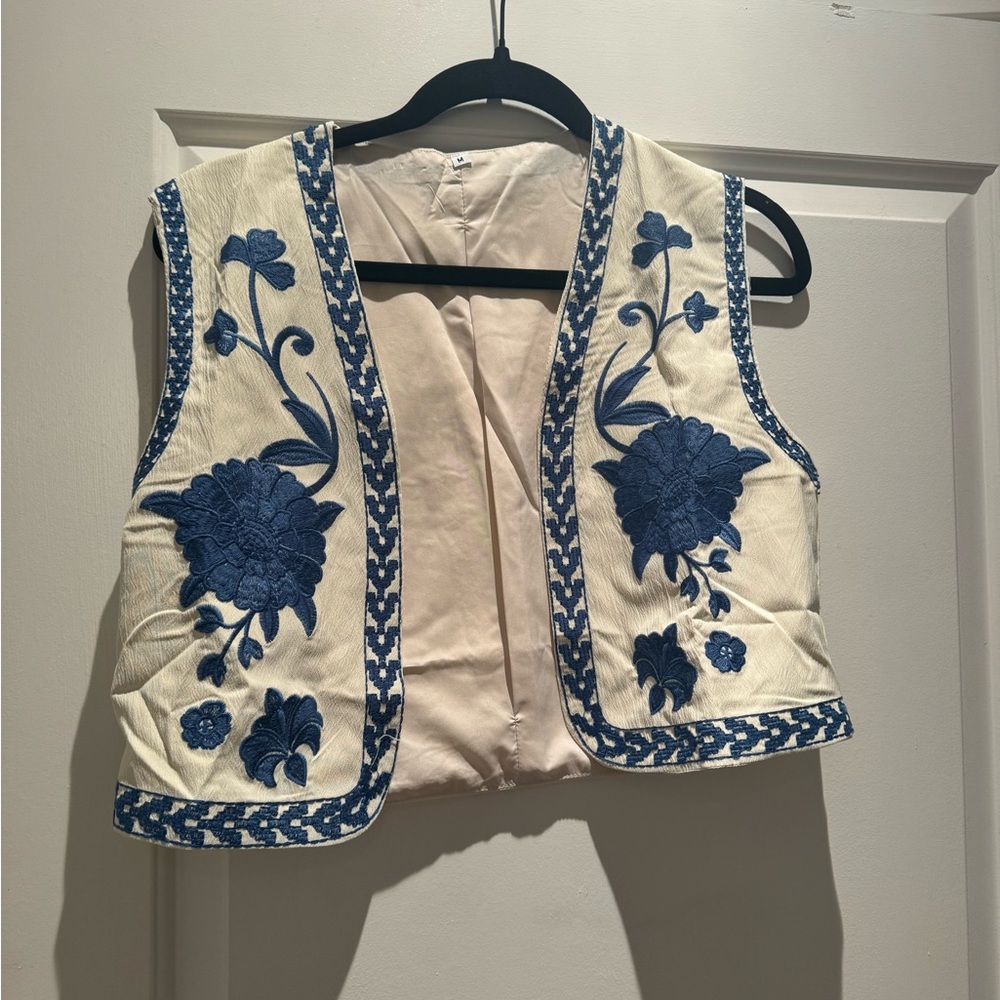 NWOT Embroidered floral vest